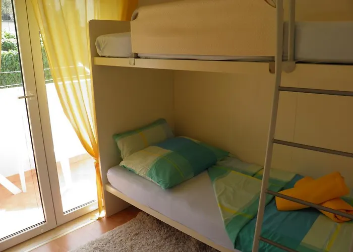 Adria Apartman *